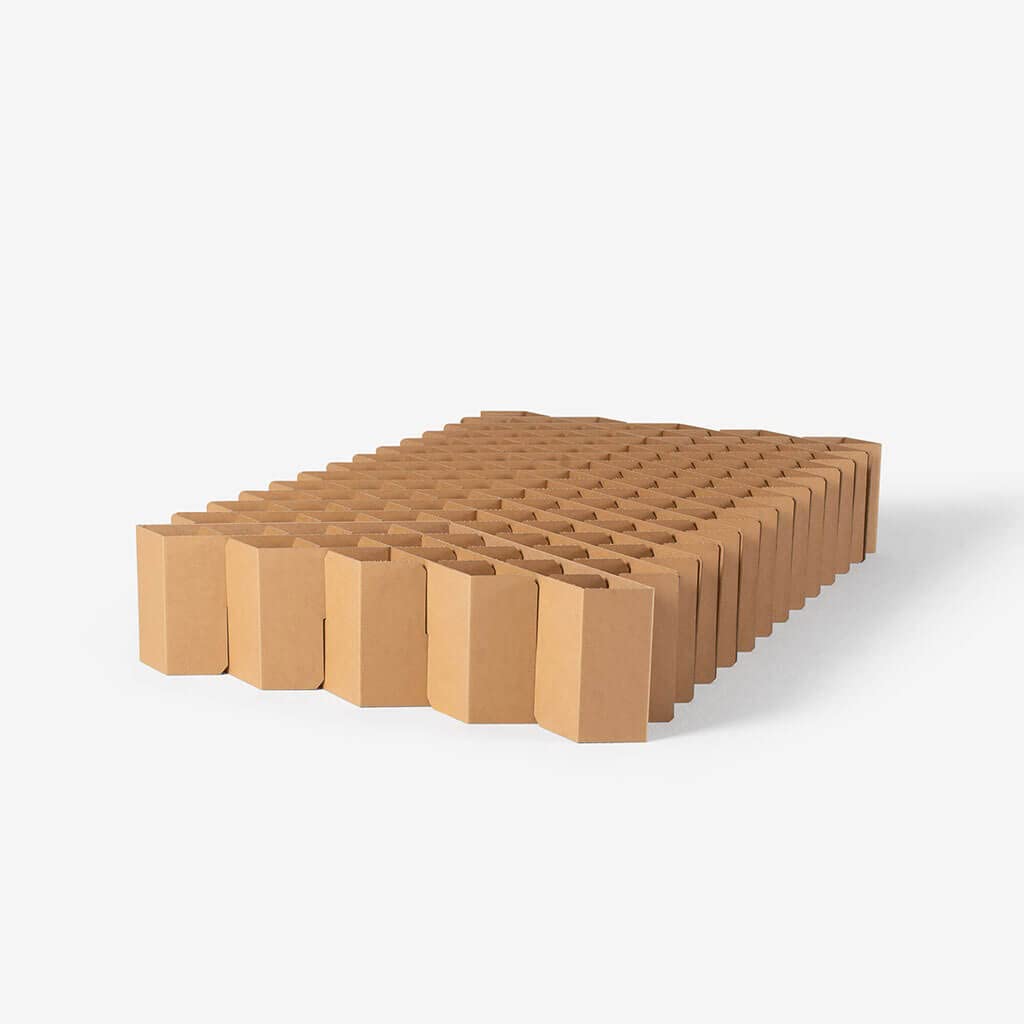 ROOM IN A BOX Bett 2.0 M/Salbei: Klappbett aus Wellpappe 120 140 x 200 cm und Zwischengrößen. Auch als Gästebett. Lattenrost Nicht nötig.