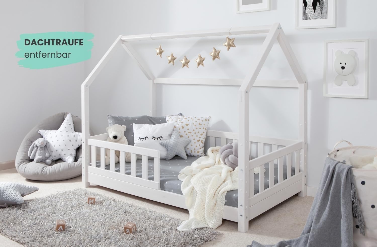 TiCAA Kinderbett Hausbett Kay 90x200 cm, 100x200 cm, 120x200 cm, 140x200 für Jungen & Mädchen, inkl. Rolllattenrost, Rausfallschutz variabel, Montessori Bett weiß aus Kiefer Massivholz